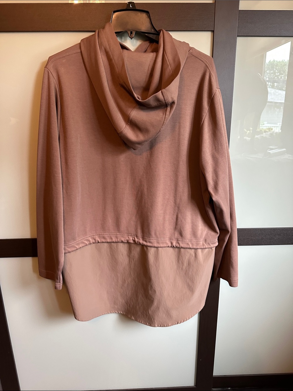 Women’s Athleta Mixed Media Hooded Pullover in Light Chocolate Brown size XL - Picture 5 of 5